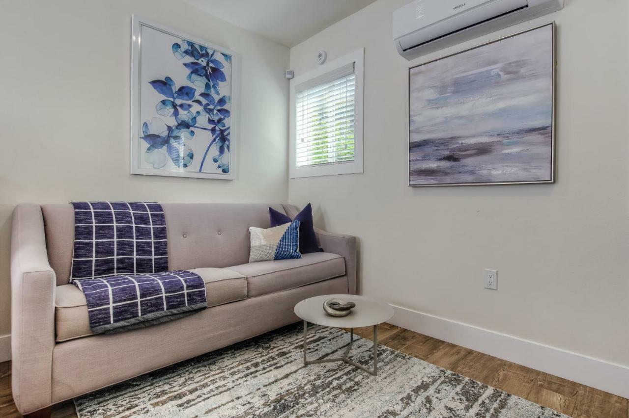 Long Beach Studio Suites Oda fotoğraf